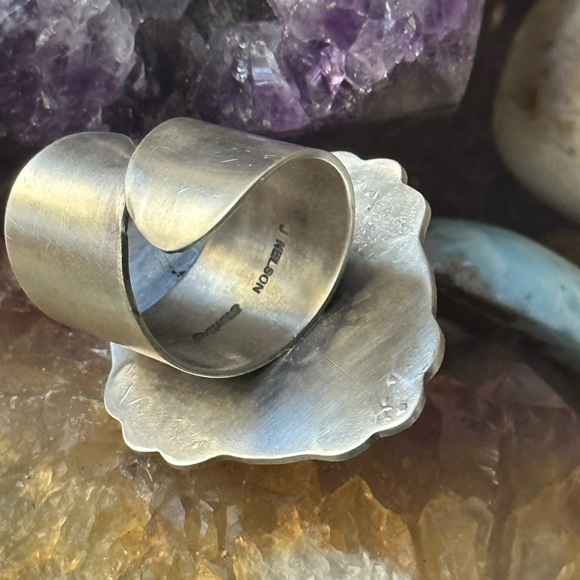 Huge pink conch stone native made J Nelson adjustable sterling silver ring - Picture 2 of 8